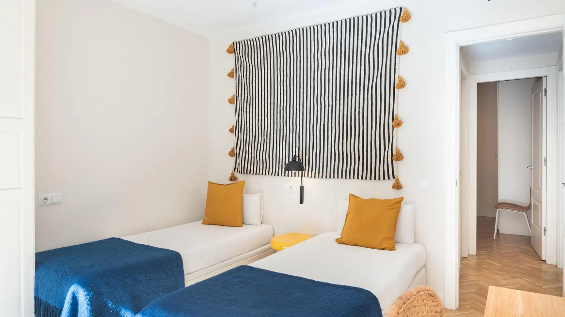 Spacious And Elegant Oasis In The Best Location Barselona