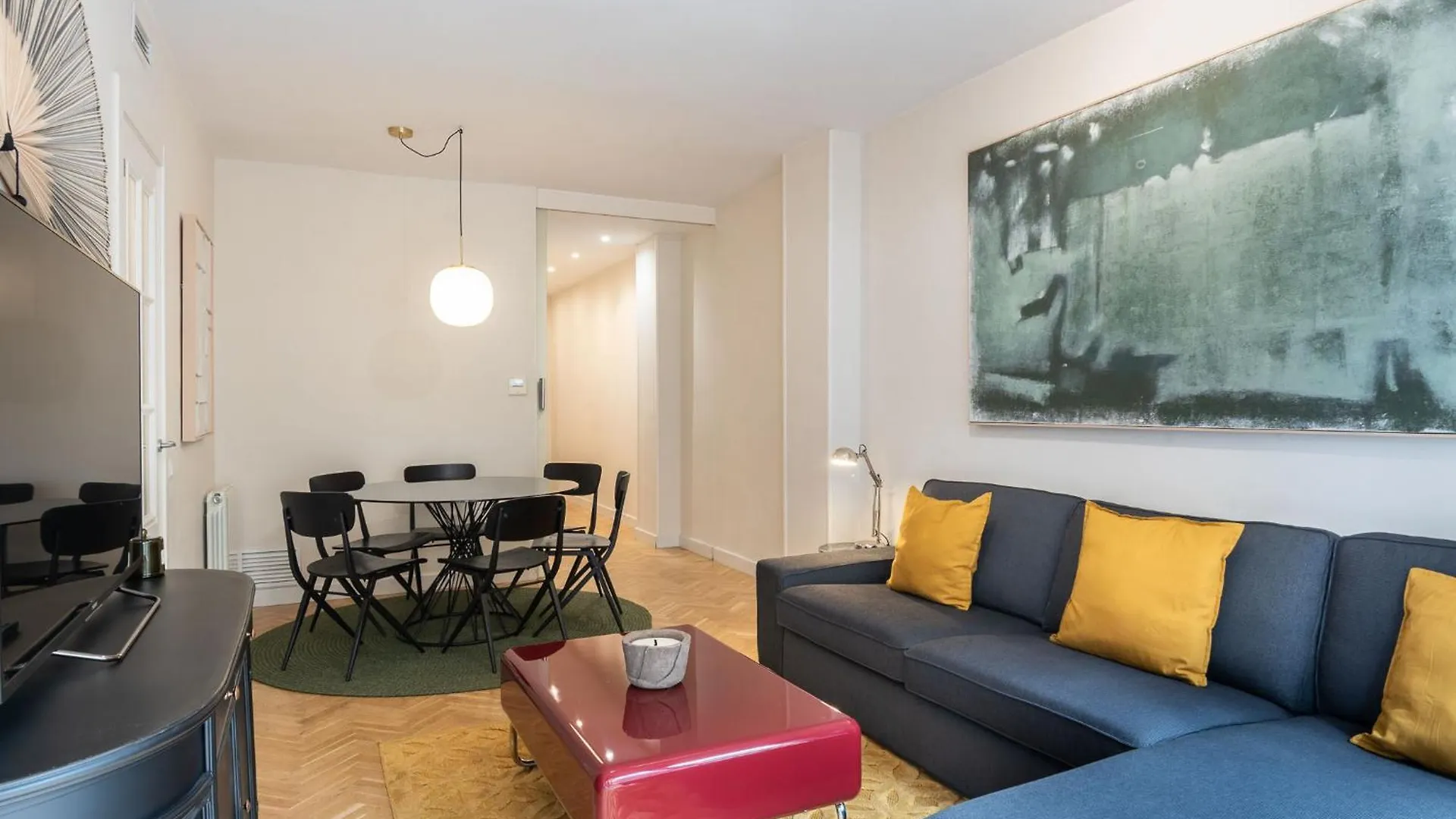 Spacious And Elegant Oasis In The Best Location Barselona